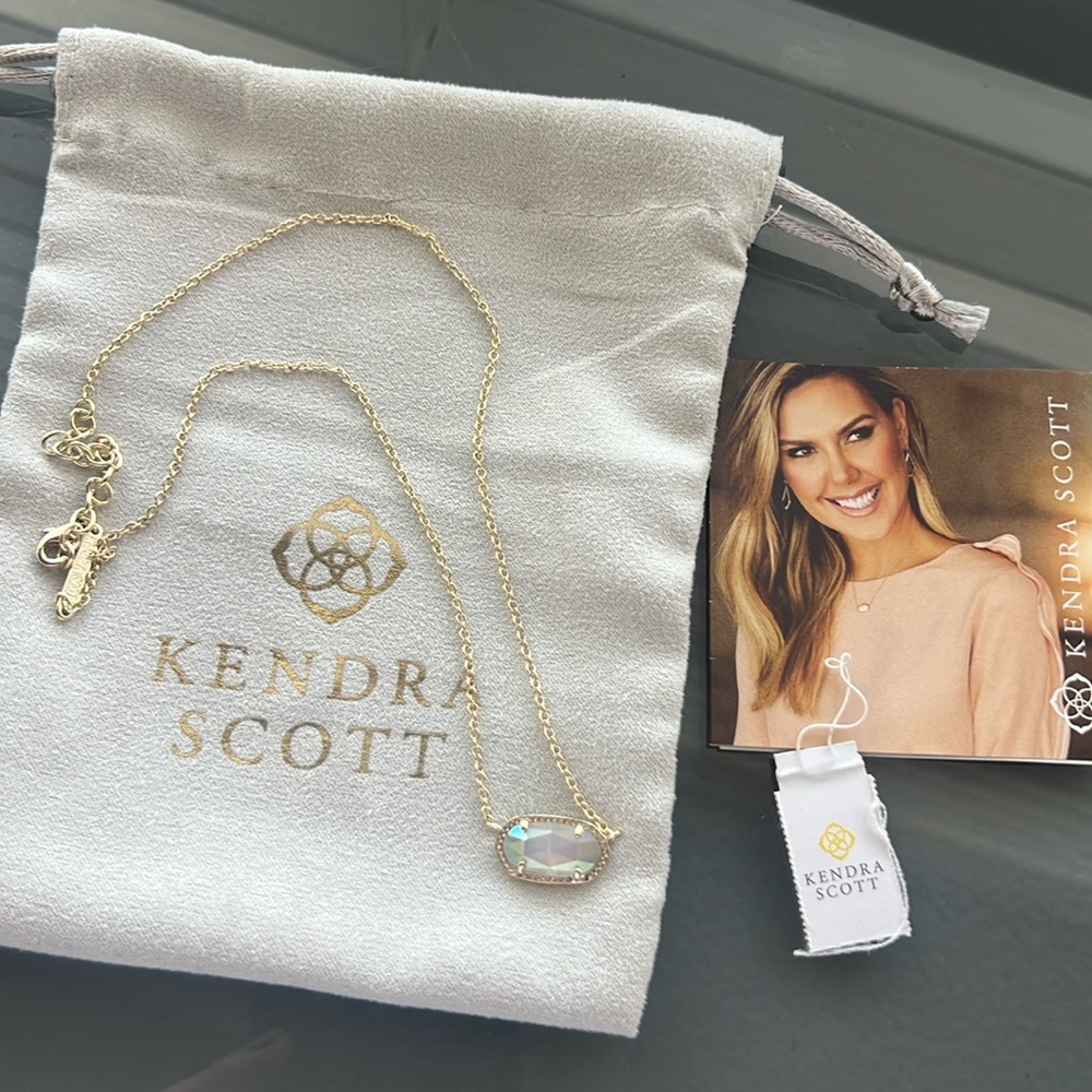 Kendra Scott Elisa Gold Pendant Necklace